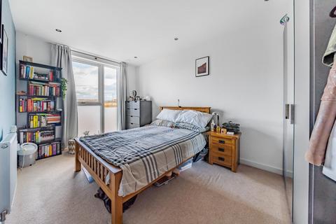 1 bedroom apartment for sale, Hambling Ct, Southampton Way, SE5