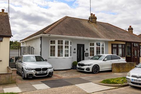 2 bedroom semi-detached bungalow for sale, South Crescent, Southend-On-Sea