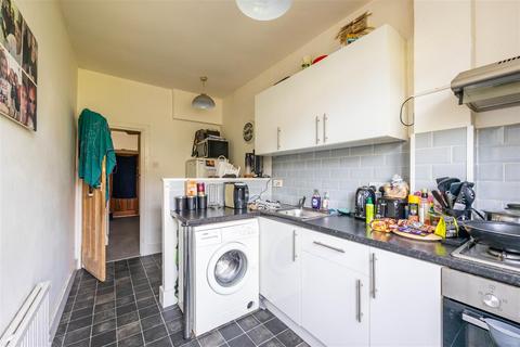 3 bedroom semi-detached house for sale, Dundonald Drive, Leigh-On-Sea