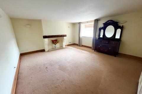 2 bedroom flat for sale, Highfields Road, Huddersfield HD1