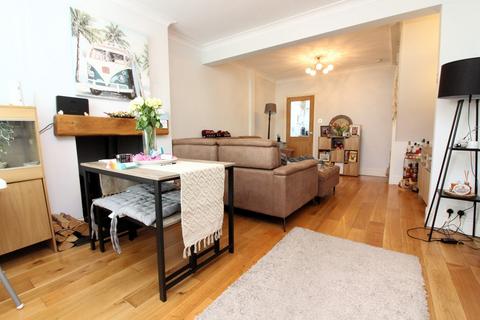 3 bedroom terraced house for sale, Regent Street, Stotfold, Hitchin, SG5
