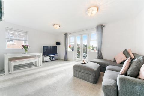 Flat 4, Bishops House Wesley Place, Epsom, KT18 5FB
