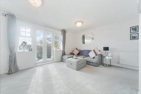 Flat 4, Bishops House Wesley Place, Epsom, KT18 5FB