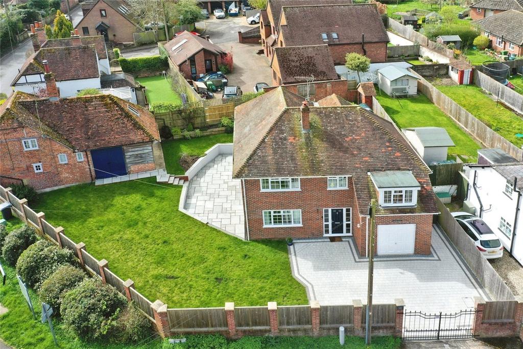 Water Street, Hampstead Norreys... 4 bed detached house for sale £850,000