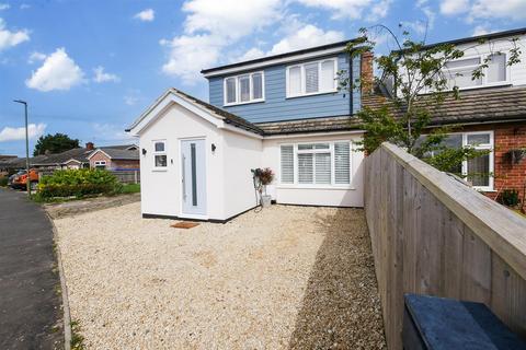 60 Blacklands Road, Benson, Wallingford, OX10 6NP