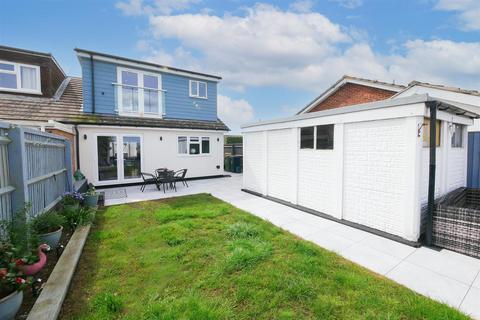 60 Blacklands Road, Benson, Wallingford, OX10 6NP