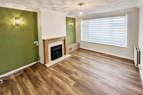 2 bedroom semi-detached house to rent, The Halt, Whitstable