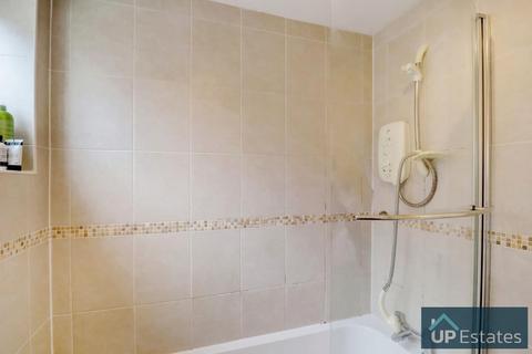 5 Blake Close, Galley Common, Nuneaton, CV10 9RQ