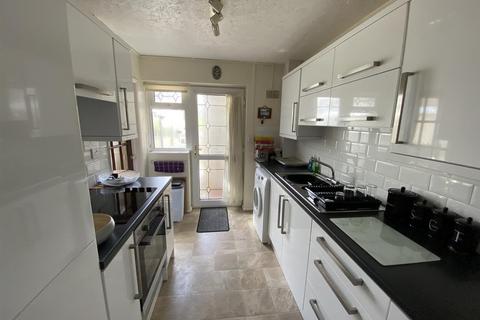 3 bedroom terraced house for sale, Biddulph Estate, Llanelli