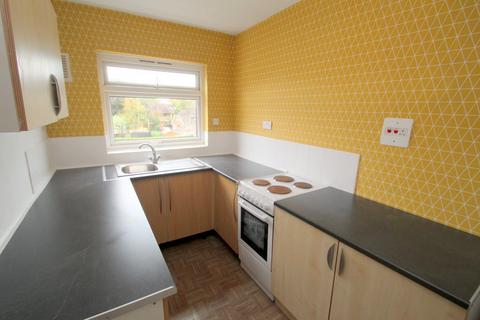 16, Carlton Court Gresham Road, Staines-upon-thames, TW18 2BL
