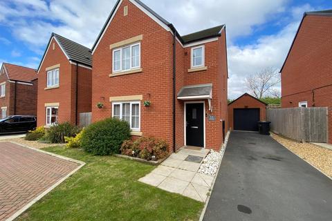 3 bedroom detached house for sale, Adlington Close, Hampton Gardens, Peterborough