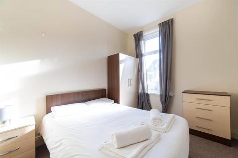 3 bedroom flat to rent, £108ppppw - Hazelwood Avenue, Jesmond, Newcastle Upon Tyne