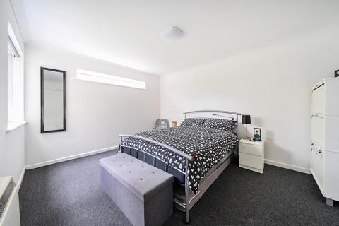 2 bedroom flat for sale, 232 Hiltingbury Road, Chandler's Ford