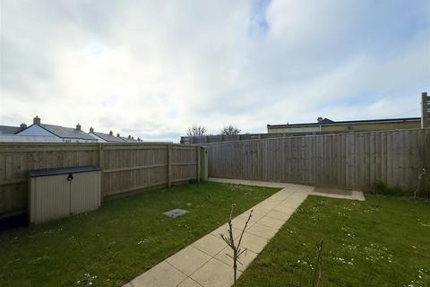 3 bedroom end of terrace house to rent, Garth Karvannek North, Newquay TR8