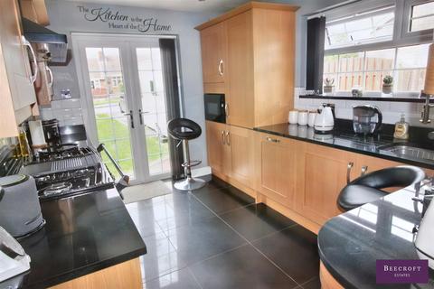 17 Burnham Way, Darfield, Barnsley, S73 9QT