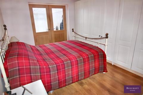 17 Burnham Way, Darfield, Barnsley, S73 9QT