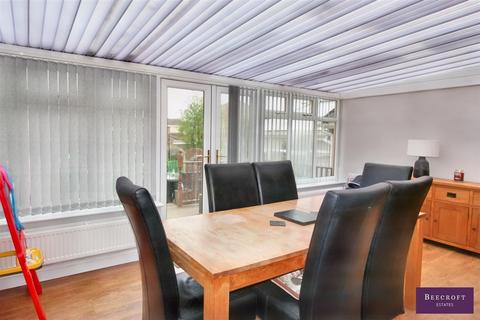 17 Burnham Way, Darfield, Barnsley, S73 9QT