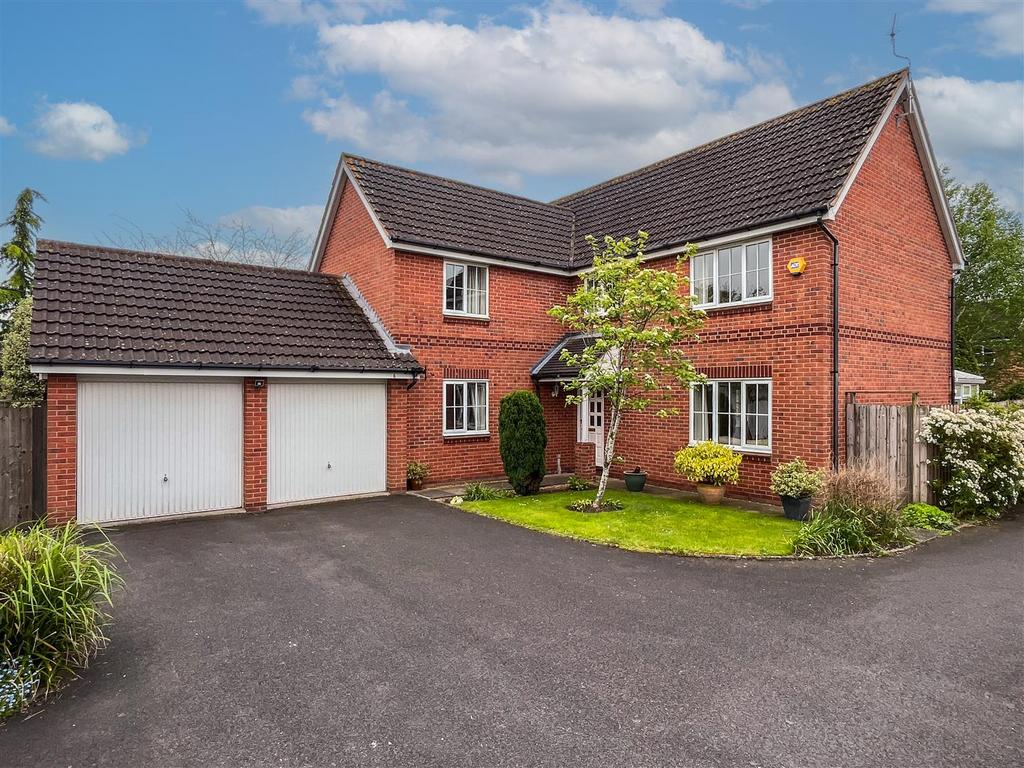 Pebworth Drive, Hatton Park, Warwick 5 bed detached house for sale £