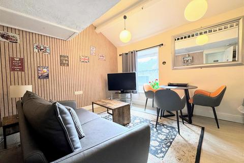 4 bedroom apartment for sale, 13 New Road, Kendal LA9