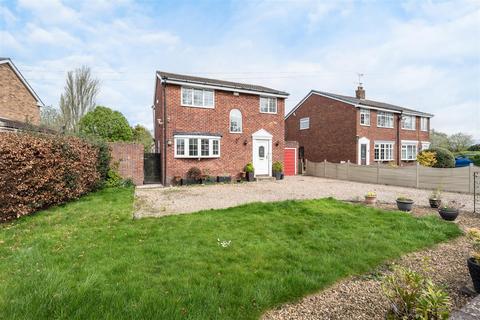 4 bedroom detached house to rent, Park Road, Barlow, Selby