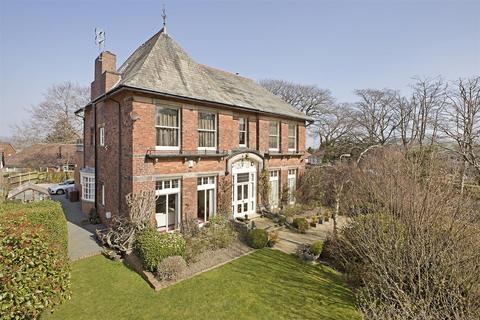 4 bedroom house for sale, Cleasby Road, Ilkley LS29