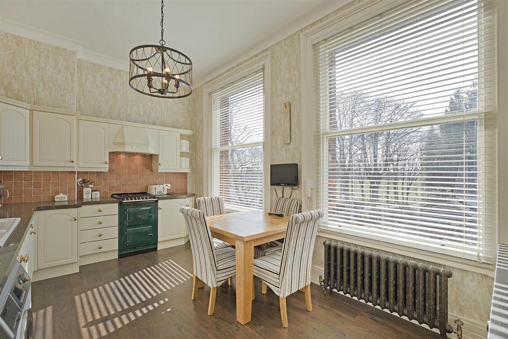 Family dining kitchen