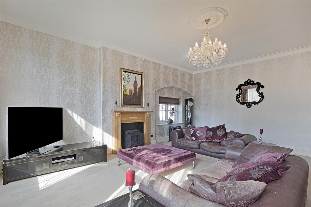 Formal family lounge
