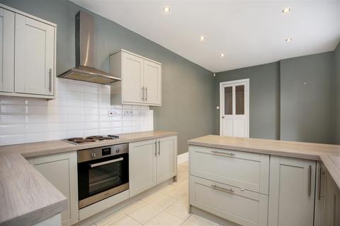 4 bedroom terraced house to rent, Ilford Road, Newcastle Upon Tyne NE2