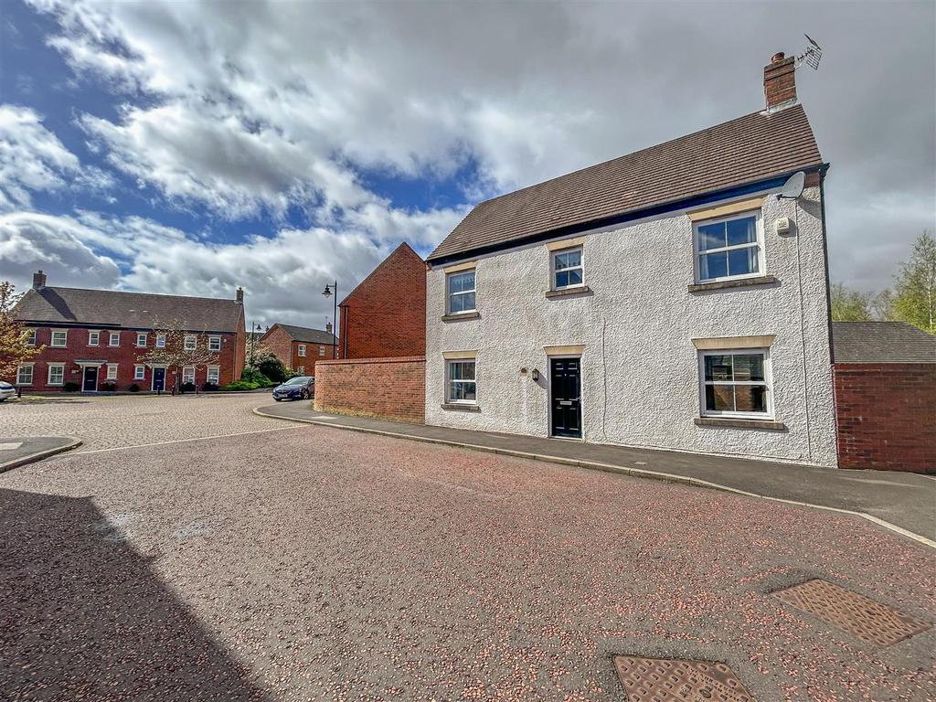 Warkworth Woods, Great Park 3 bed detached house for sale £300,000