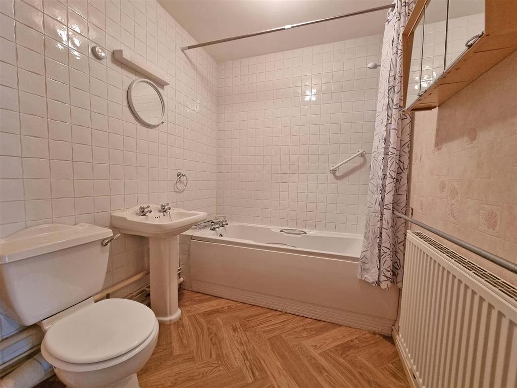 Ground floor bathroom