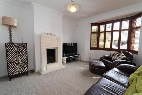 3 bedroom semi-detached house for sale, Edwards Way, Hutton, Brentwood