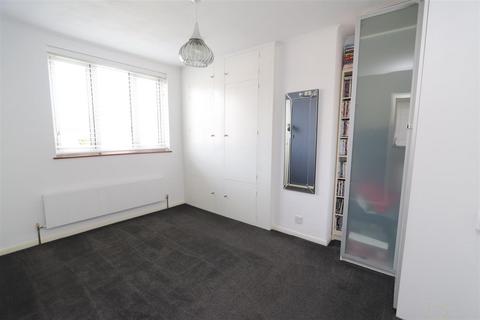 7 Edwards Way, Hutton, Brentwood, CM13 1BT