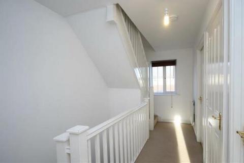 3 bedroom townhouse to rent, Greyfriars Lane, Longbenton, NE12 8SS