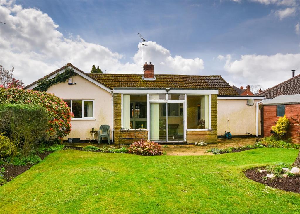 30 Sabrina Road, Wightwick... 2 bed detached bungalow for sale £395,000