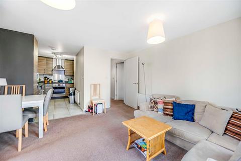 2 bedroom flat for sale, Pooles Park, Finsbury Park