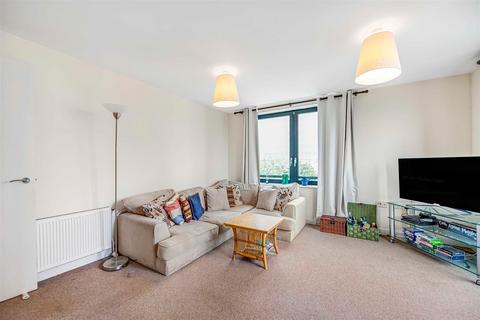2 bedroom flat for sale, Pooles Park, Finsbury Park
