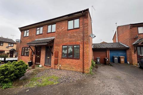 3 bed house for rent in Watermills Close, Andover