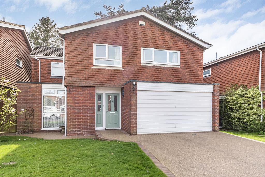 Chesterfield Drive, Riverhead 4 bed detached house for sale £825,000