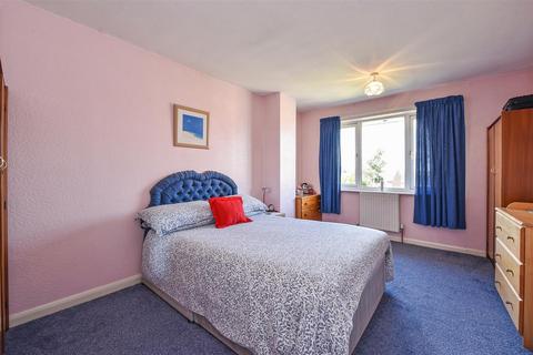 6 Beresford Close, Andover, SP10 2HN