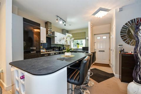 3 bedroom townhouse for sale, Turnpike Crescent, Andover