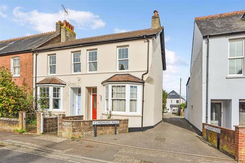 2 bedroom end of terrace house for sale, Lyndhurst Road, Chichester