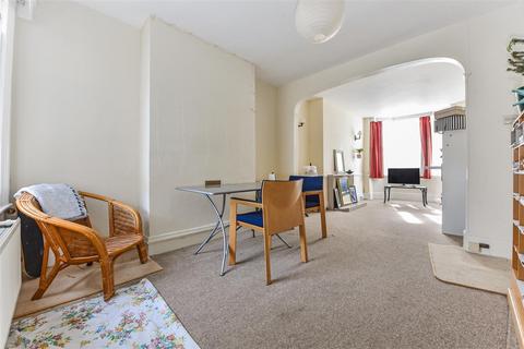 2 bedroom end of terrace house for sale, Lyndhurst Road, Chichester