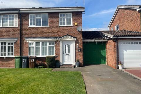 3 bedroom semi-detached house to rent, Coppice Road, Solihull, B92 9JY