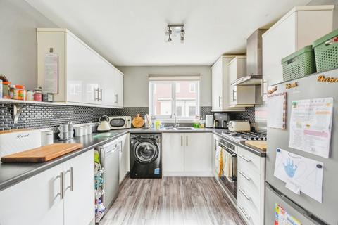 3 bedroom house for sale, Crabtree Avenue, Rugeley