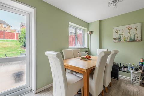 3 bedroom end of terrace house for sale, Bligh Way, Rochester, ME2 2XE