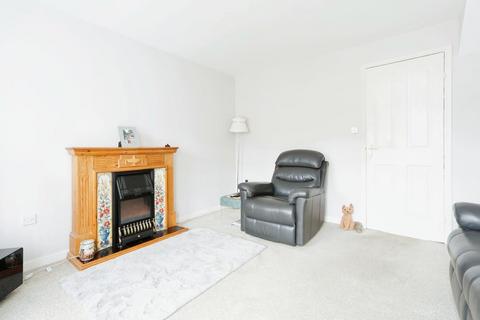 2 bedroom terraced house for sale, Mclaren Fields, Leeds