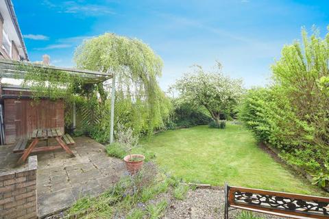 16 Cockshott Lane, Armley, Leeds, LS12 3QF