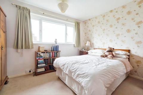 16 Cockshott Lane, Armley, Leeds, LS12 3QF