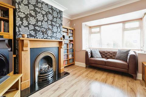 15 Bramstan Gardens, Leeds, LS13 3JQ