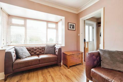 15 Bramstan Gardens, Leeds, LS13 3JQ